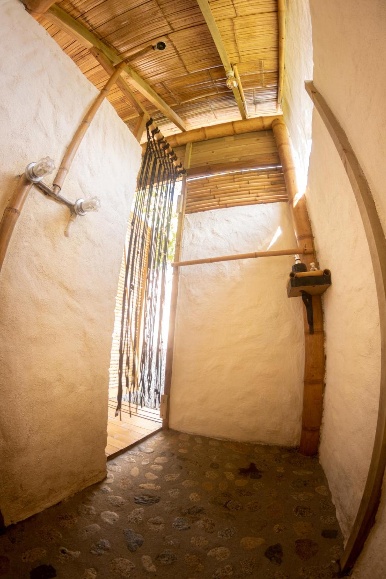 La Perla Negra - Black Pearl Eco Hostel San Rafael  Extérieur photo