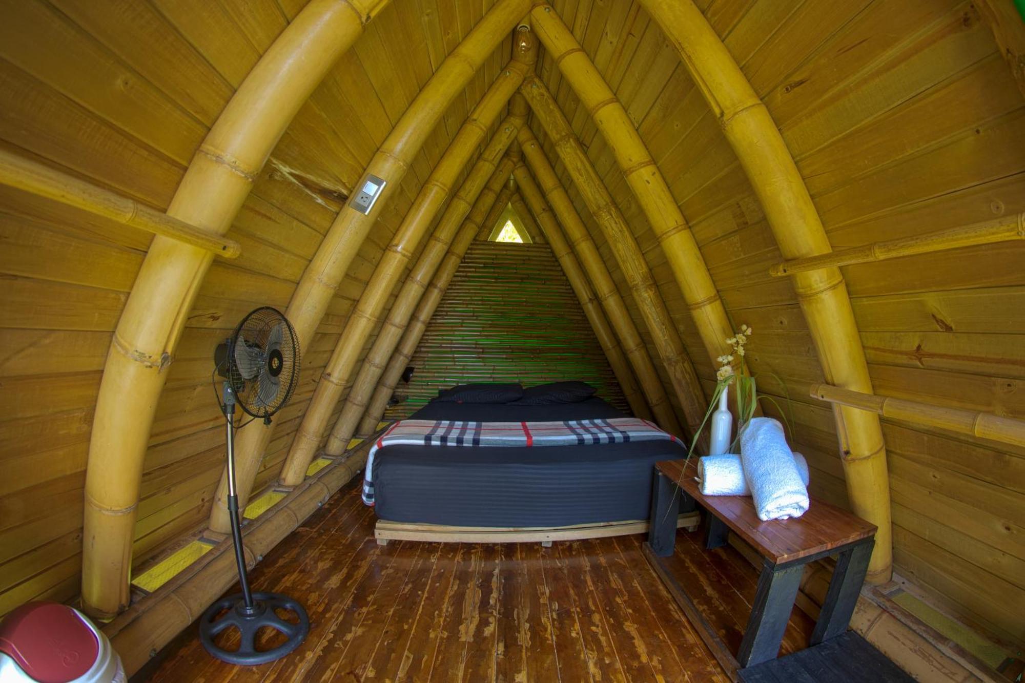 La Perla Negra - Black Pearl Eco Hostel San Rafael  Extérieur photo